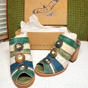 Freeboard By Steven Heeled Sandal NIB